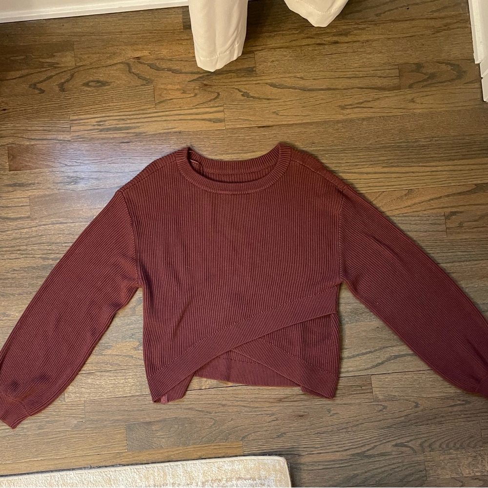 Lululemon Cropped Sweater